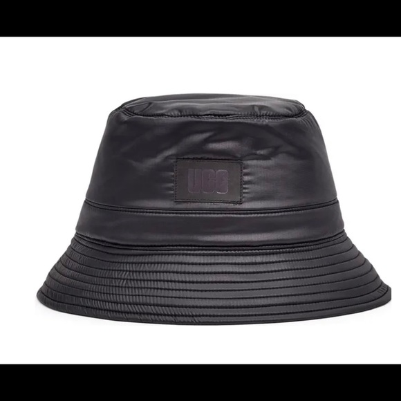 UGG Accessories - Black UGG Bucket Hat NWT